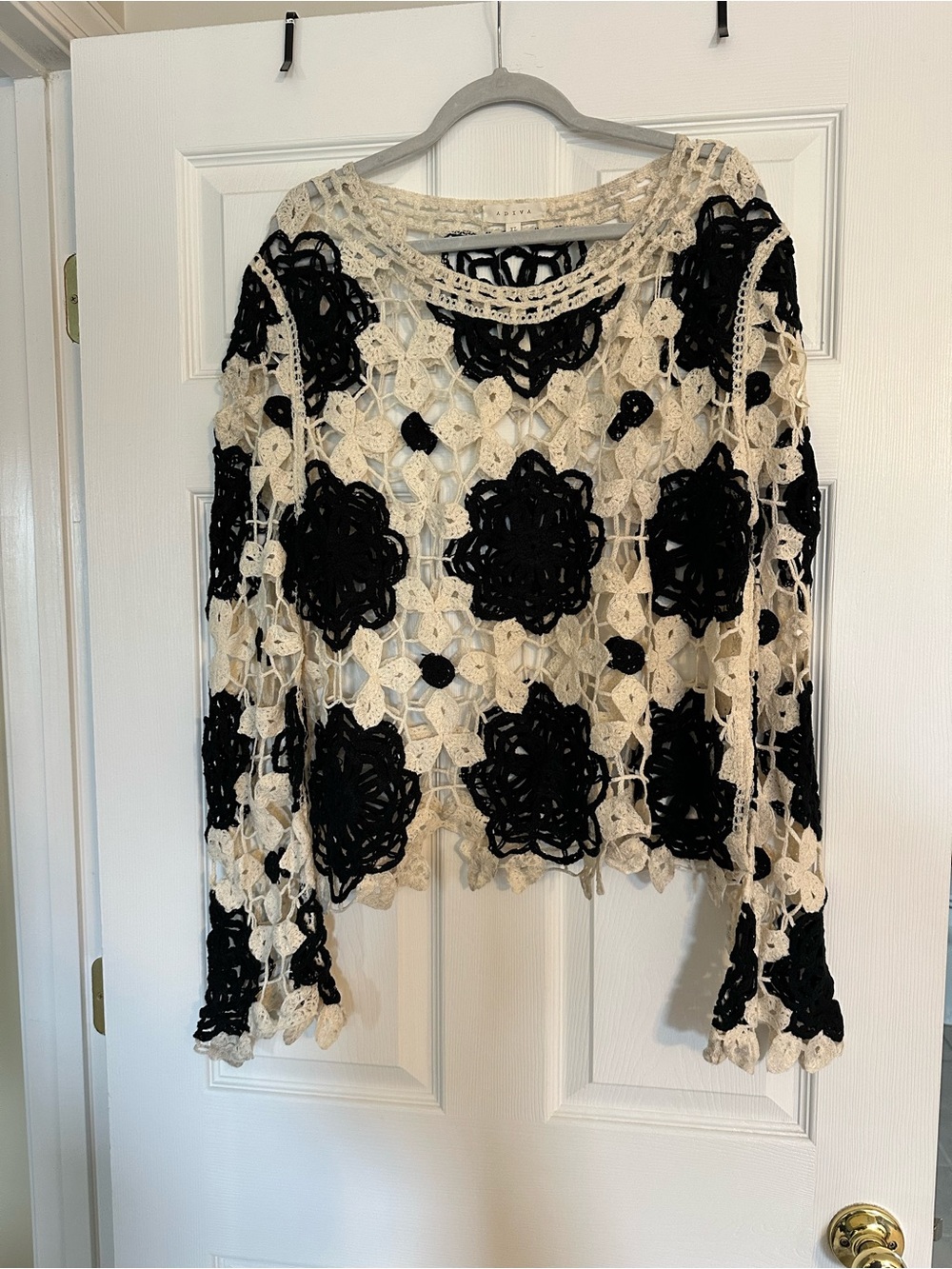 Adiva Crochet Overlay Long-Sleeve Top in Cream and Black